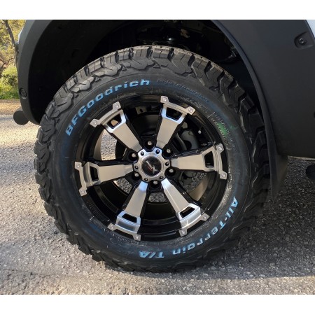 Hilux Fälg - Alu 18" Yachiyoda XT18 Svart Safir Polär