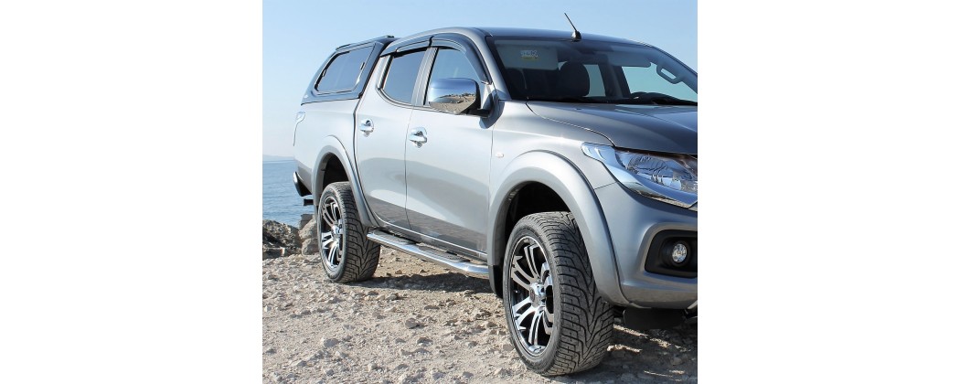 Mitsubishi L200 Running Steps